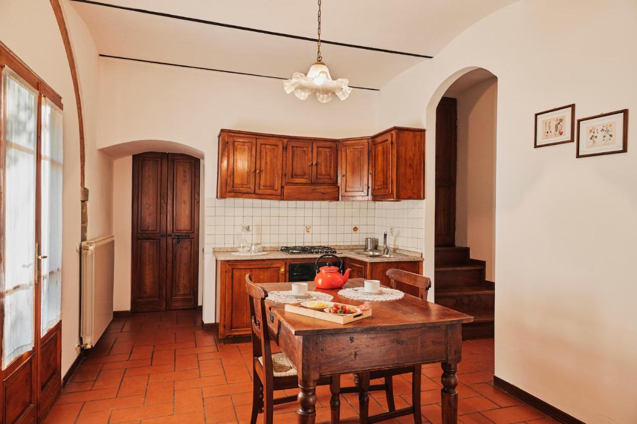 Agriturismo Il Borgo Cortona Buitenkant foto